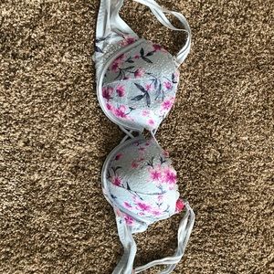 BRAND NEW! PINK VS bra